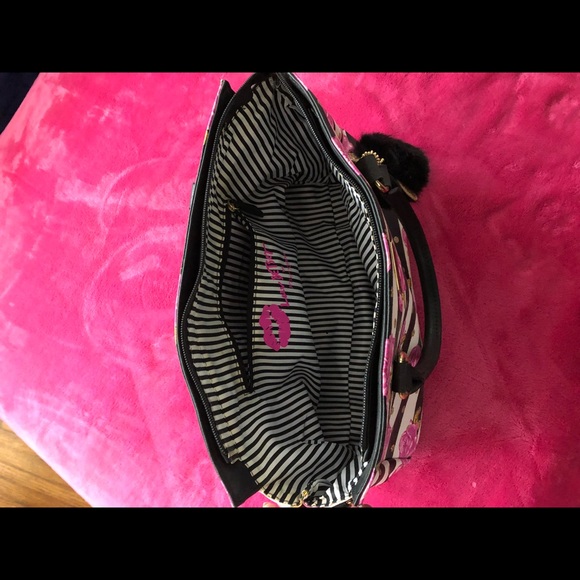 Betsey Johnson Purse - Picture 3 of 3